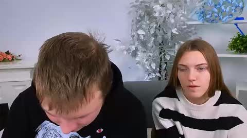 Olli and Stiw online show from November 22, 8:57 am