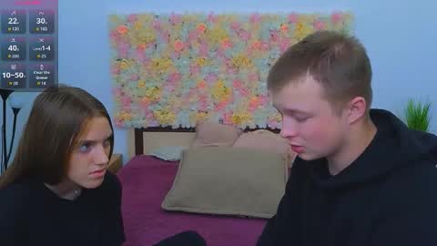 Snapshot of ollistiw chatting on September 11, 7:53 am Olli and Stiw online show from September 11, 7:53 am