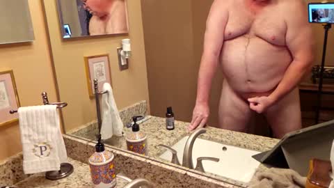 olmantinydick online show from March 1, 3:11 am