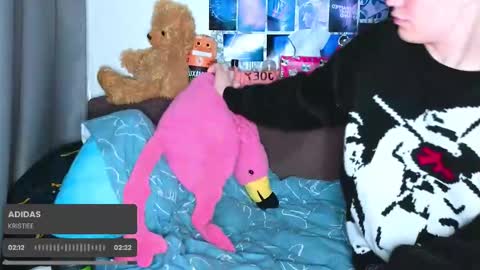 Snapshot of ololkd chatting on March 12, 8:41 pm Tony online show from March 12, 8:41 pm