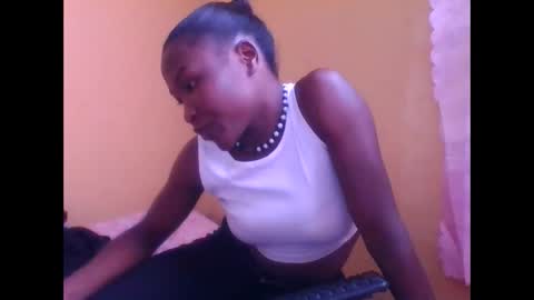 olwami3 online show from October 23, 1:23 pm