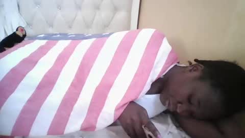 olwami4 online show from February 11, 4:49 am