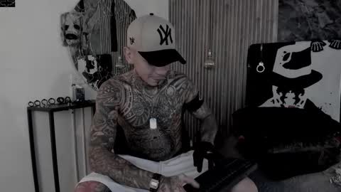     ... online show from November 28, 4:20 am