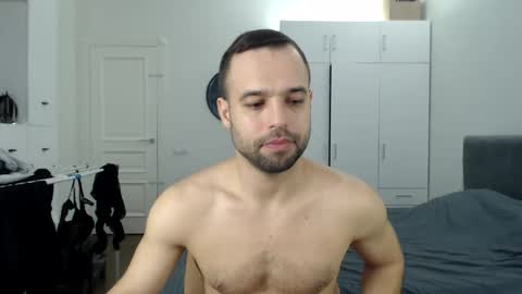 onebestlover online show from March 16, 9:24 am