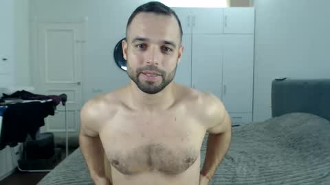 onebestlover online show from November 13, 11:24 am