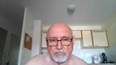Onemoretimebis online show from June 6, 7:58 am