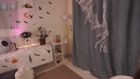 SamLolita online show from October 27, 7:47 pm