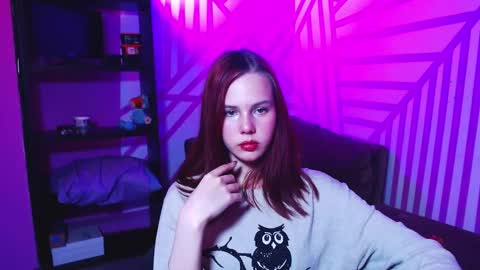 onessandra online show from September 26, 5:26 am