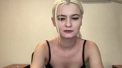 Onika online show from October 14, 10:46 pm