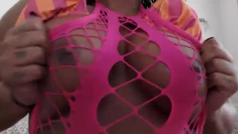 Only1JTreasure online show from May 13, 4:38 pm