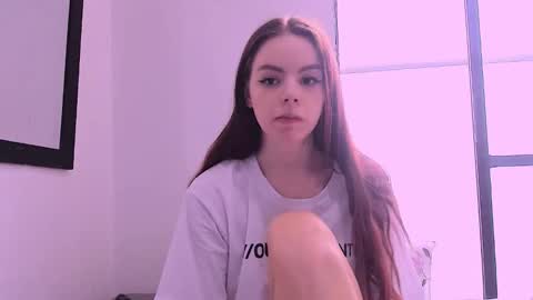 only_sarah1 online show from October 15, 10:21 pm