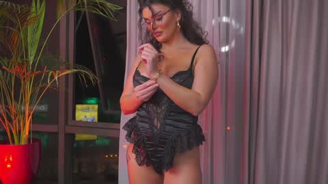 Nicolle online show from January 23, 7:51 pm