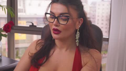 Nicolle online show from December 22, 12:16 pm