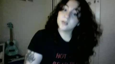 Sara Lee online show from January 15, 8:17 pm