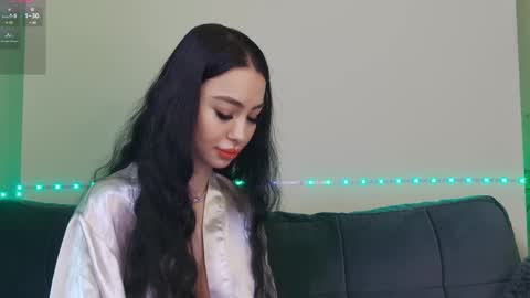 Snapshot of onlyxandra7 chatting on February 14, 8:42 am Xandra online show from February 14, 8:42 am