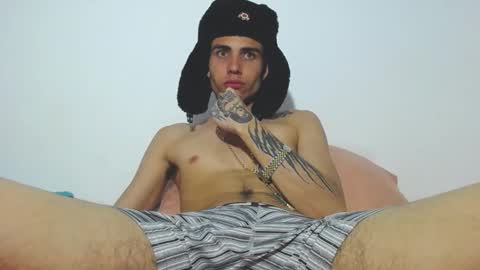 onzas_ online show from October 16, 4:23 am