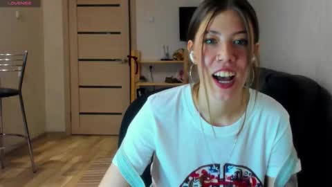 Britney online show from February 17, 4:06 pm