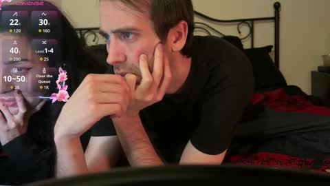 opalsessence_ online show from October 29, 4:03 am