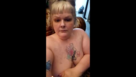 ophelia_gush online show from March 4, 10:51 pm