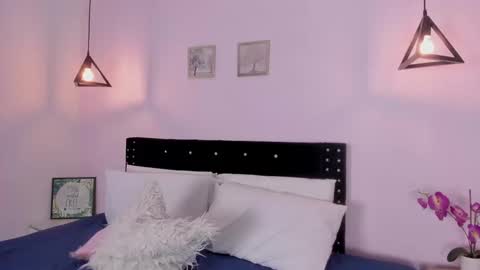 Miss Guzman  online show from September 11, 11:50 pm