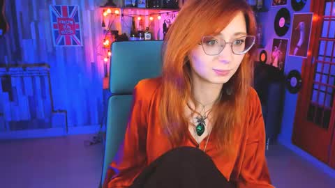 Orianna -  Hi Im into geek culture cosplay crafting LARP games. Shall we play DnD online show from December 22, 3:22 pm