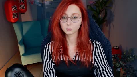 Orianna -  Hi Im into geek culture cosplay crafting LARP games. Shall we play DnD online show from January 7, 3:12 pm