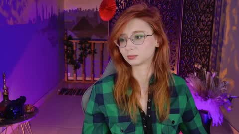Orianna -  Hi Im into geek culture cosplay crafting LARP games. Shall we play DnD online show from December 14, 12:12 pm