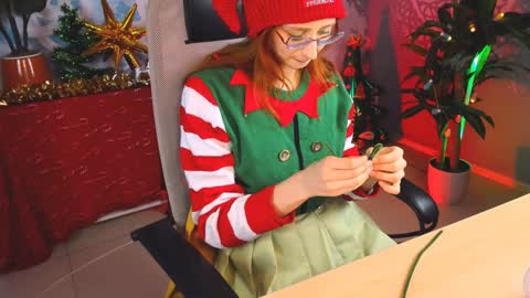 Orianna -  Hi Im into geek culture cosplay crafting LARP games. Shall we play DnD online show from December 25, 3:17 pm