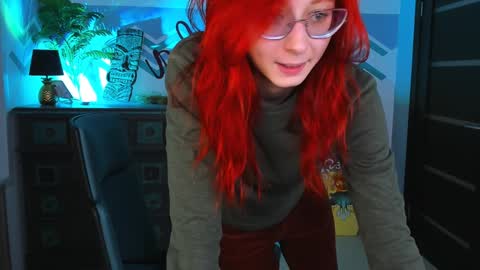 Orianna -  Hi Im into geek culture cosplay crafting LARP games. Shall we play DnD online show from January 10, 9:02 am