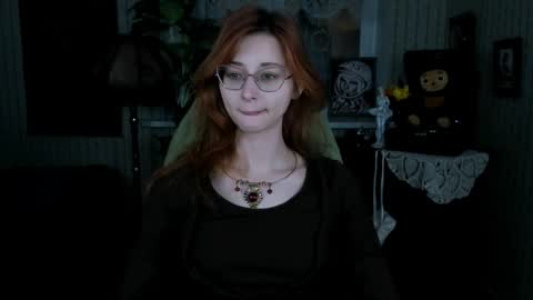 Orianna -  Hi Im into geek culture cosplay crafting LARP games. Shall we play DnD online show from January 5, 9:05 am