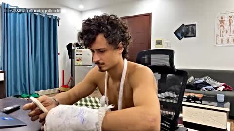 Fansly and Instagram -  online show from September 26, 11:18 am