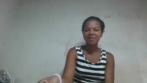 ornellahhh online show from December 2, 8:13 am