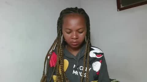 ornellahhh online show from September 25, 6:15 pm