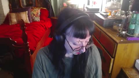 orookun online show from November 25, 7:45 pm