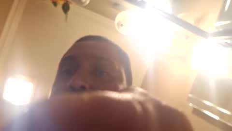 oscarh7979 online show from November 27, 1:30 pm