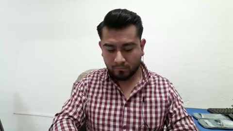 oskregal online show from February 24, 9:18 pm