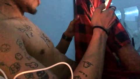 osmany0951 online show from October 24, 8:26 am