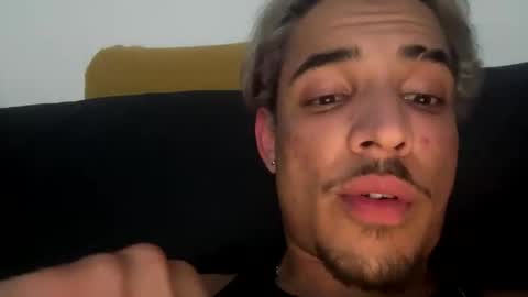 osmany0951 online show from November 16, 6:43 pm