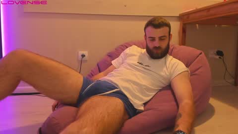 Otis online show from February 6, 2:26 pm