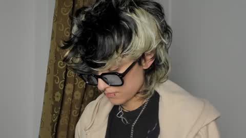 Otto 3 online show from December 29, 6:35 am