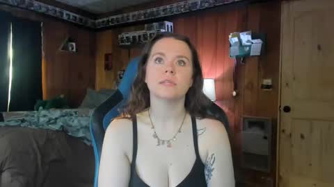 ourlittlesecret2269 online show from April 15, 10:32 pm