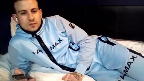 Owen kayz online show from October 9, 4:45 pm