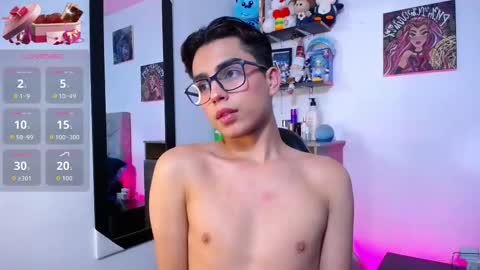 Owen  Independent model  online show from February 13, 6:17 am