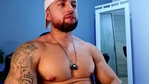 Maximus Owen online show from April 13, 7:07 pm