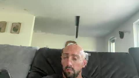 oxlade59 online show from October 8, 1:17 pm