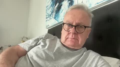 Snapshot of ozhairybearxxxx chatting on January 23, 5:56 am ozhairybearxxxx online show from January 23, 5:56 am