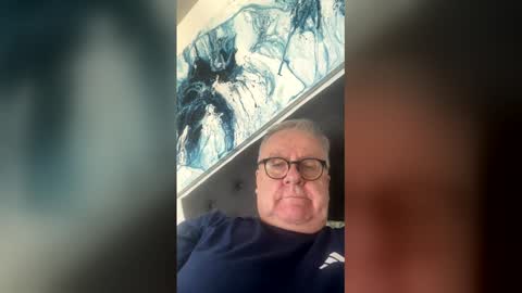 ozhairybearxxxx online show from May 7, 6:09 am