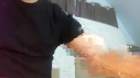 ozzispandex online show from April 19, 3:35 pm