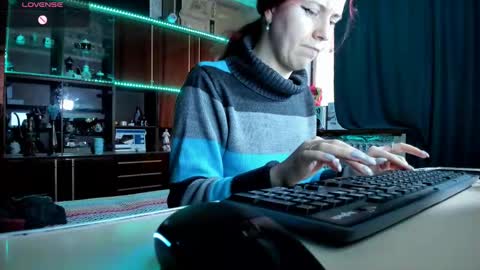 Ella online show from March 3, 1:12 pm