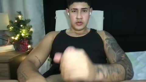 Javi    online show from December 5, 5:32 am